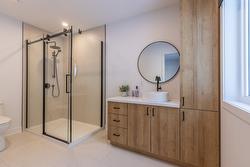 Salle de bains attenante à la CCP - 