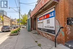 198 BATHURST STREET  Toronto, ON M5T 2R8