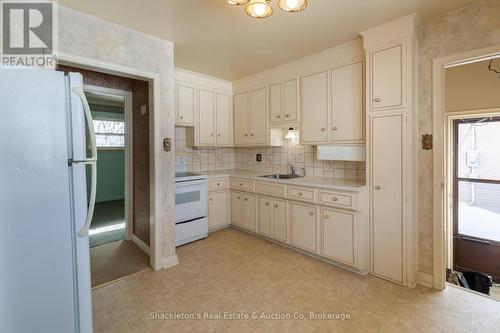 53 Sandra Avenue, Kitchener, ON - Indoor Photo Showing Kitchen