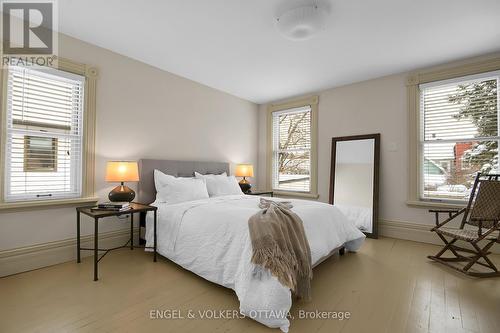 120 Boteler Street, Ottawa, ON - Indoor Photo Showing Bedroom