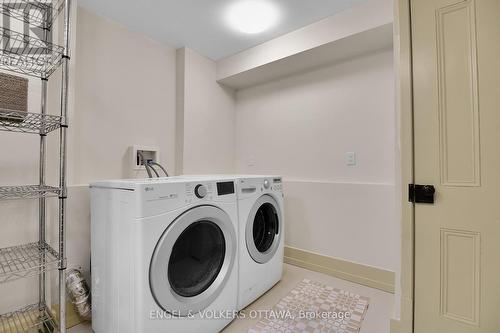 120 Boteler Street, Ottawa, ON - Indoor Photo Showing Laundry Room