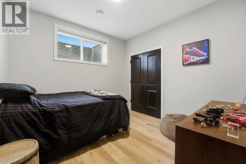 7 Thorne Place, Red Deer, AB - Indoor Photo Showing Bedroom