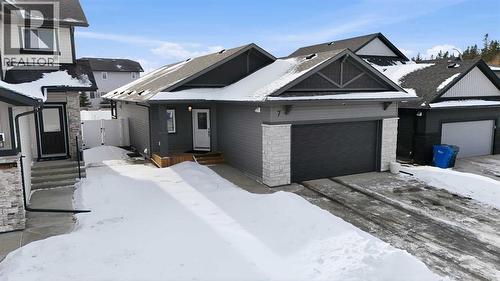 7 Thorne Place, Red Deer, AB - Outdoor
