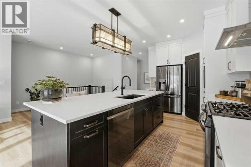 7 Thorne Place, Red Deer, AB - Indoor Photo Showing Kitchen With Upgraded Kitchen