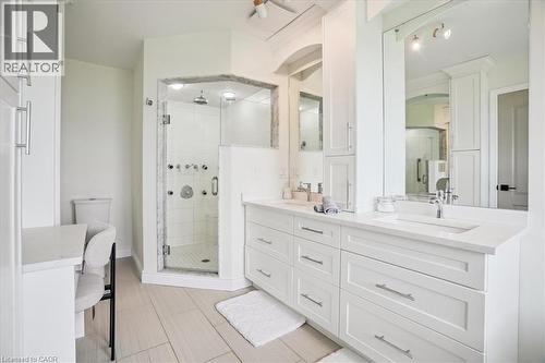 55 Edgewater Drive, Stoney Creek, ON - Indoor Photo Showing Bathroom
