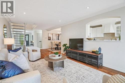 55 Edgewater Drive, Stoney Creek, ON - Indoor Photo Showing Living Room