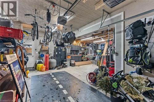 6970 Concord Crescent, Niagara Falls, ON - Indoor Photo Showing Garage