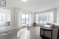 2505 - 909 BAY STREET  Toronto, ON M5S 3G2