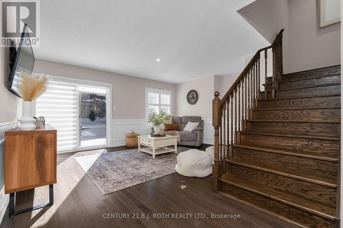 33 Westbury Way, Whitby, ON - Indoor