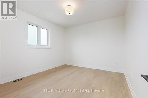 147 Lake Drive E, Georgina, ON - Indoor Photo Showing Other Room
