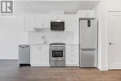 1307 - 705 DAVIS DRIVE  Newmarket, ON L3T 0J1