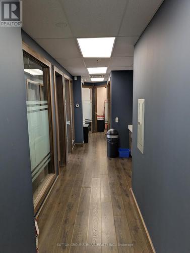 301 - 10376 Yonge Street, Richmond Hill, ON 