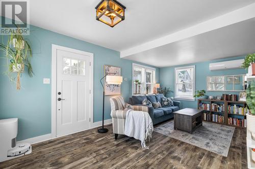 90 Moore Drive, Murray River, PE - Indoor Photo Showing Living Room