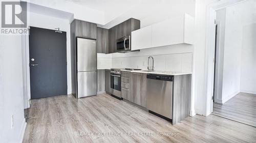 507 - 25 Neighbourhood Lane, Toronto, ON - Indoor Photo Showing Kitchen With Stainless Steel Kitchen