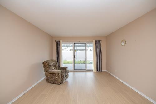 56-3900 27 Avenue, Vernon, BC - Indoor Photo Showing Other Room