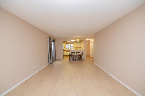 56-3900 27 Avenue, Vernon, BC - Indoor Photo Showing Other Room