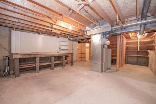 56-3900 27 Avenue, Vernon, BC - Indoor Photo Showing Basement