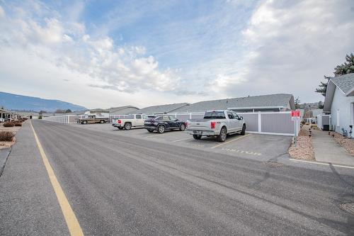 56-3900 27 Avenue, Vernon, BC - Outdoor