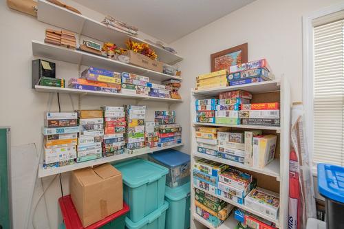 56-3900 27 Avenue, Vernon, BC - Indoor With Storage