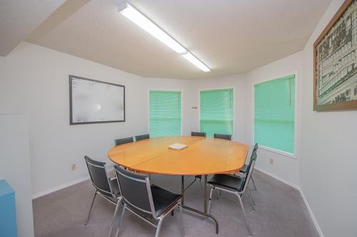 56-3900 27 Avenue, Vernon, BC - Indoor Photo Showing Dining Room