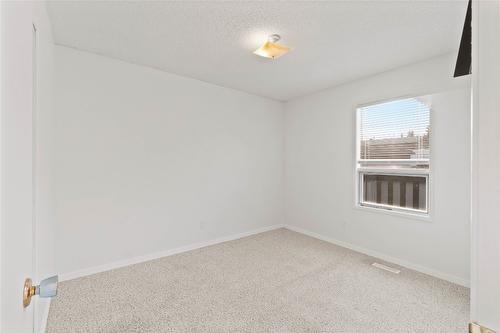 1736 Leighton Place, Kamloops, BC - Indoor Photo Showing Other Room