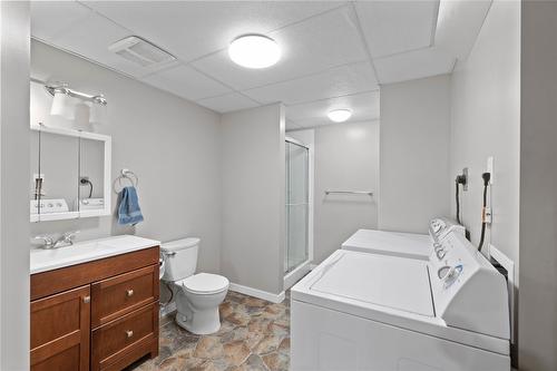 1736 Leighton Place, Kamloops, BC - Indoor