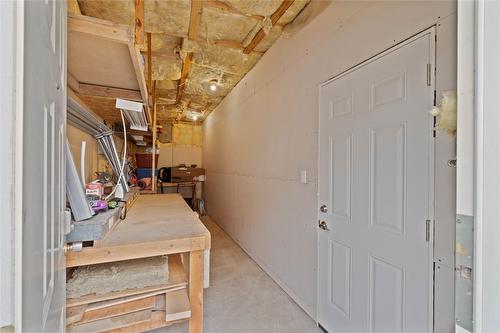 1736 Leighton Place, Kamloops, BC - Indoor Photo Showing Other Room