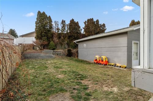 1736 Leighton Place, Kamloops, BC - Outdoor