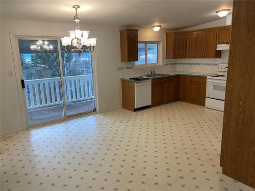 601 7Th Avenue, Creston, BC 