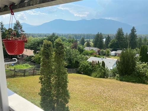 601 7Th Avenue, Creston, BC 