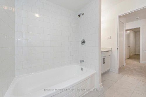 49-88 Tunbridge Crescent, Hamilton, ON - Indoor Photo Showing Bathroom