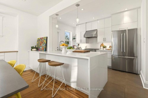 46 Connaught Avenue S, Hamilton, ON - Indoor Photo Showing Kitchen With Upgraded Kitchen