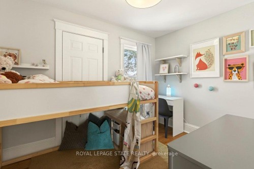 46 Connaught Avenue S, Hamilton, ON - Indoor