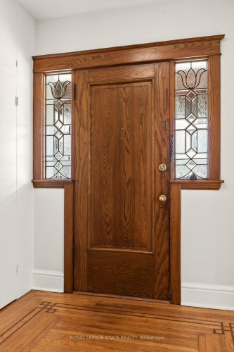 46 Connaught Avenue S, Hamilton, ON - Indoor Photo Showing Other Room