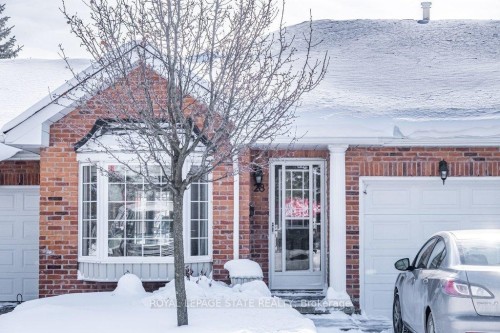 28-20 Meadowlands Boulevard, Hamilton, ON - Outdoor