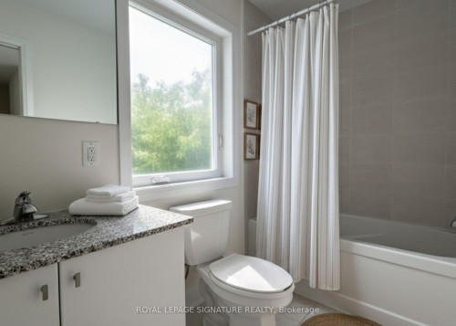 3-393 Manitoba Street, Bracebridge, ON - Indoor Photo Showing Bathroom