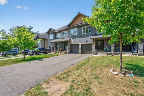 3-393 Manitoba Street, Bracebridge, ON - Outdoor With Facade