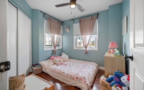 242-2110 Cleaver Avenue, Burlington, ON - Indoor Photo Showing Bedroom
