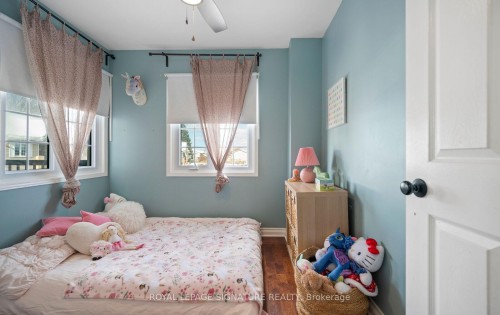 242-2110 Cleaver Avenue, Burlington, ON - Indoor Photo Showing Bedroom