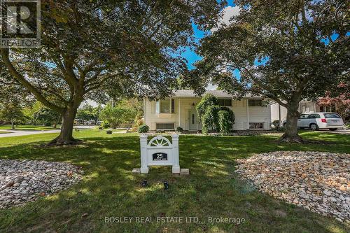 25 LAWRENCE DRIVE  Thorold (Confederation Heights), ON L2V 2X6