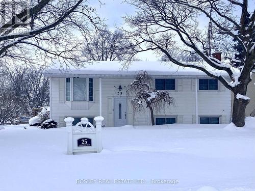 25 LAWRENCE DRIVE  Thorold (Confederation Heights), ON L2V 2X6