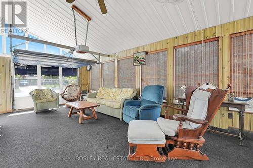 25 Lawrence Drive, Thorold (Confederation Heights), ON - Indoor