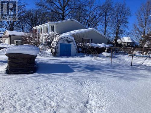 25 Lawrence Drive, Thorold (Confederation Heights), ON - Outdoor