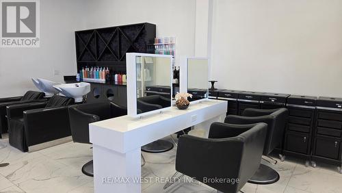 1 - 1903 Ironoak Way, Oakville, ON 