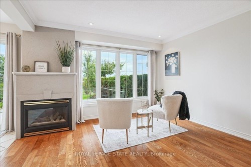 55 Edgewater Drive, Hamilton, ON - Indoor Photo Showing Living Room With Fireplace