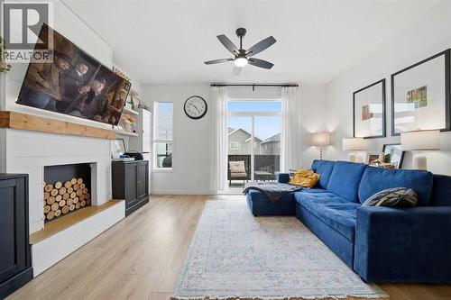 93 Walgrove Common Se, Calgary, AB - Indoor Photo Showing Living Room With Fireplace