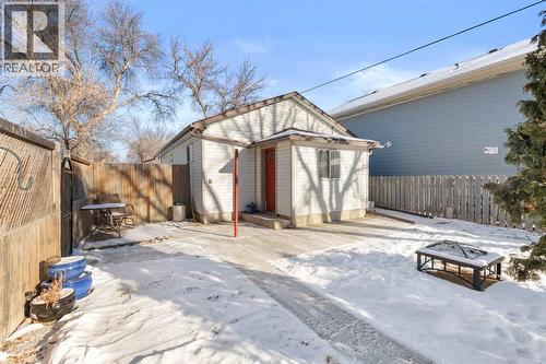 1255 Yuill Street Se, Medicine Hat, AB - Outdoor