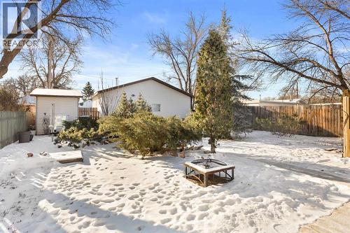 1255 Yuill Street Se, Medicine Hat, AB - Outdoor