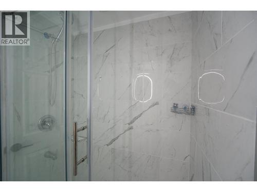 517 Beech Crescent, Prince George, BC - Indoor Photo Showing Bathroom