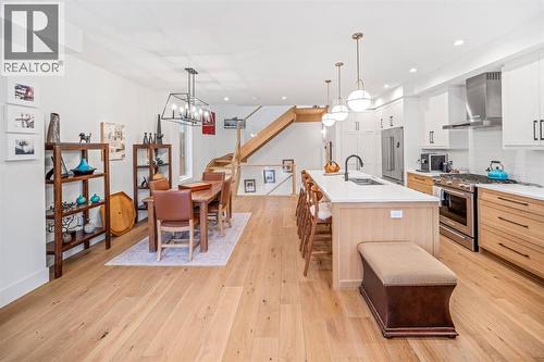 4, 810 3Rd Street, Canmore, AB - Indoor Photo Showing Kitchen With Upgraded Kitchen